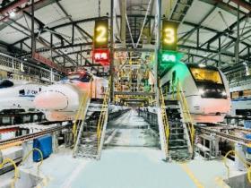 广铁集团 动车组“4S店”的不眠夜