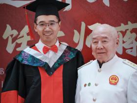 投行博士陈卫变身烹饪学徒 蒋彪泰斗助力唐饗过桥米线走向世界