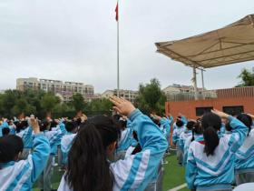 “稚心暖重阳 敬老传美德” ——山东省枣庄市立新小学东校开展重阳节主题系列活动