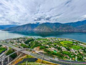 会聚山河壮志 巧筑幸福坦途——写在会巧高速建成通车之际