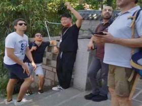 中巴情谊贯南北!外语导游王家辉与巴基斯坦客人跨京沪深之旅:品文化、谈合作、话友好