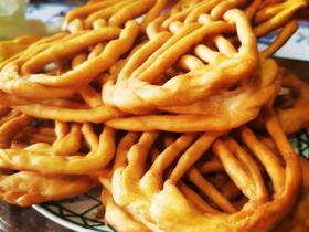 寻味奔子栏:以面为壤,以舞为魂,种一棵吉祥的树