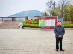 春雨润榴园 党建促振兴——中国新时代党建融媒岳伟新社长赴枣庄峄城万亩石榴园调研