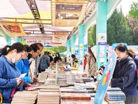 张家口体文旅集团携“大好河山”研学旅游产品走进北京书市宣传推广