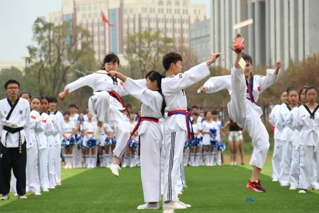 首家!云南体育产业学院于国家级大会揭牌亮相,落户云南工商学院-图片2