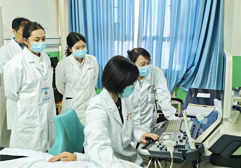 爱心义诊护健康 紧急救援显担当 ——烟台市医疗专家赴伽师总场义诊活动成功救助宫外孕患者-图片1