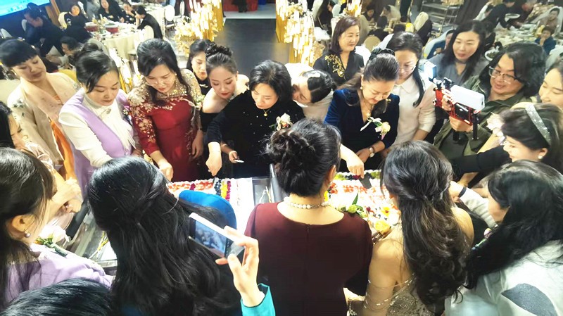 巾帼汇智•聚力启新 | 2025枣庄市女企业家协会六届二次理事扩大会议召开-图片9