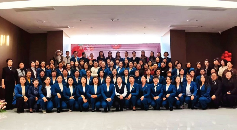 巾帼汇智•聚力启新 | 2025枣庄市女企业家协会六届二次理事扩大会议召开-图片10