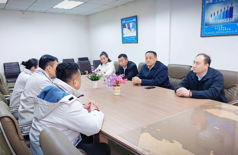 冬日的温暖：枣庄高新区新联会走访慰问困难员工-图片4