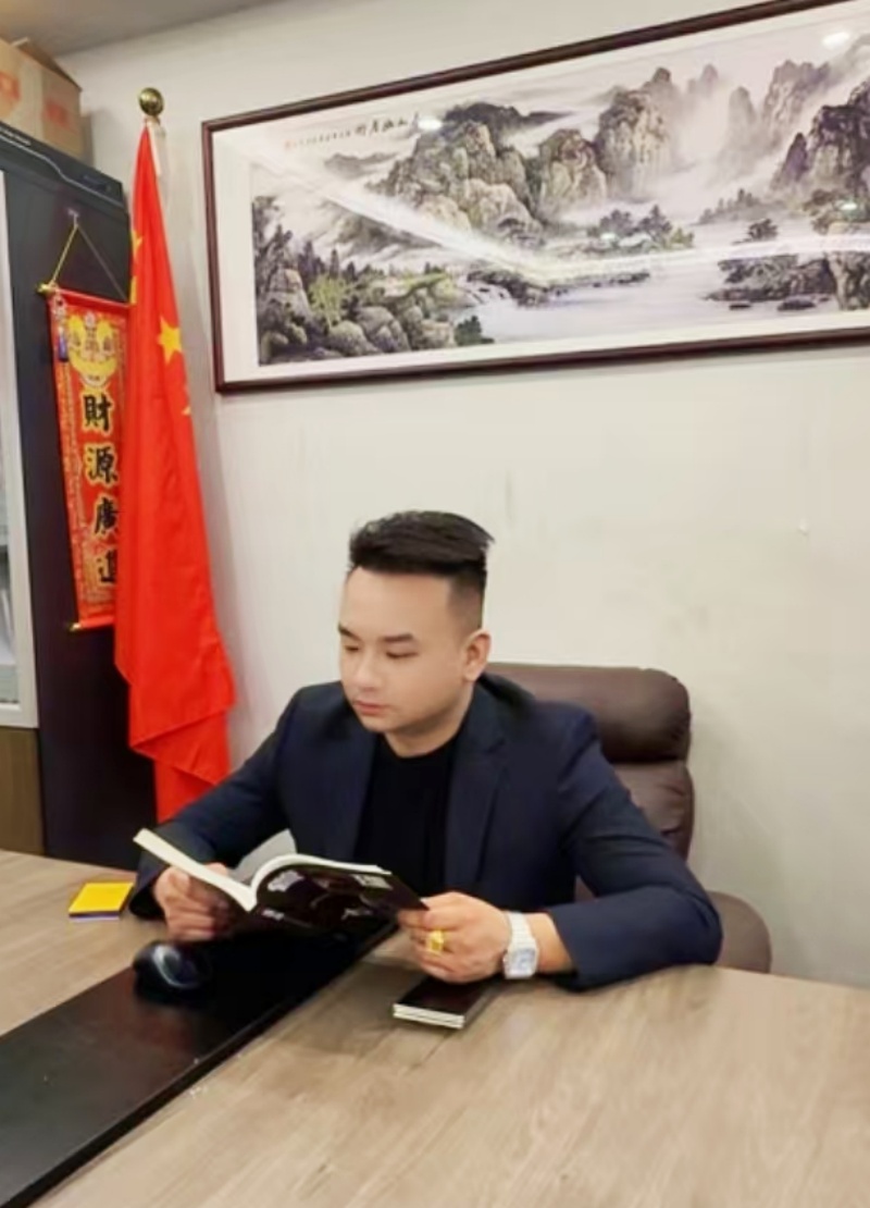 军旅铸魂 商海扬帆——豫见足浴张洪以军人担当书写创业与责任答卷-图片1