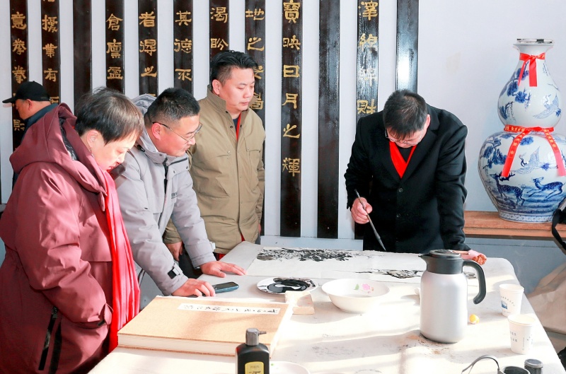 书画寄情贺新岁，笔墨祈福财神山  ——首届屏山民俗文化节书画笔会启幕-图片6