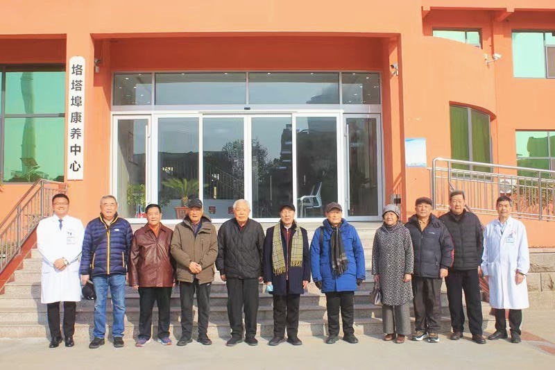 党建引领探康养 银发聚力谋健康 ——枣庄市人大离退休干部第一党支部走进东湖护理院调研-图片1