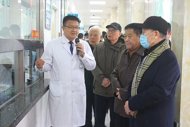 党建引领探康养 银发聚力谋健康 ——枣庄市人大离退休干部第一党支部走进东湖护理院调研-图片4