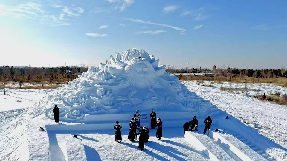 冰雪与草原共舞,欢乐正蓝旗点燃冬季热情 ——2026浑善达克冰雪季盛大启幕-图片1