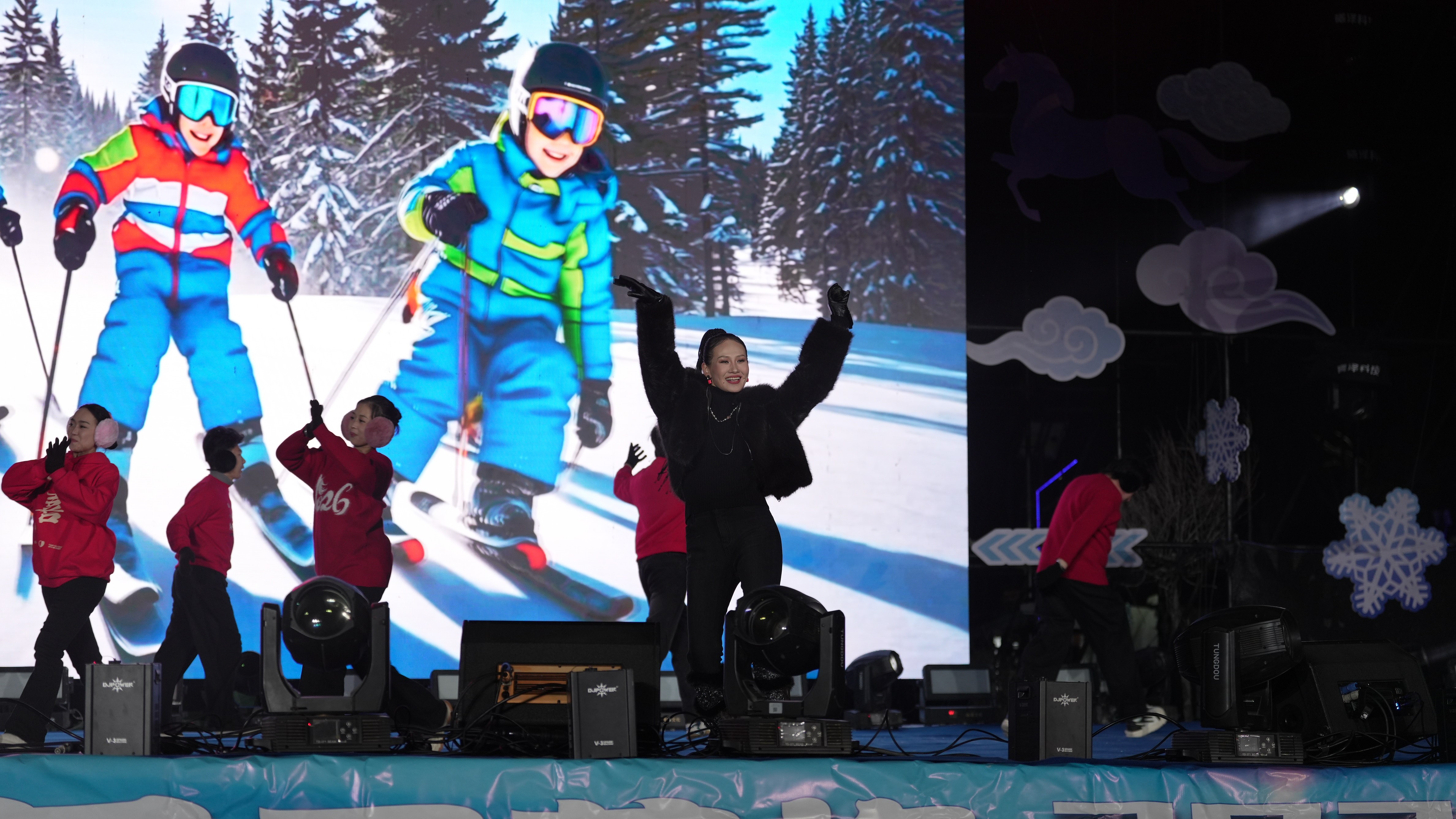 冰雪与草原共舞,欢乐正蓝旗点燃冬季热情 ——2026浑善达克冰雪季盛大启幕-图片7