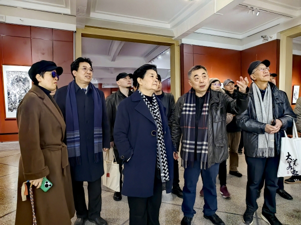 唐建云南古梅写生创作展在云南美术馆开幕-图片2