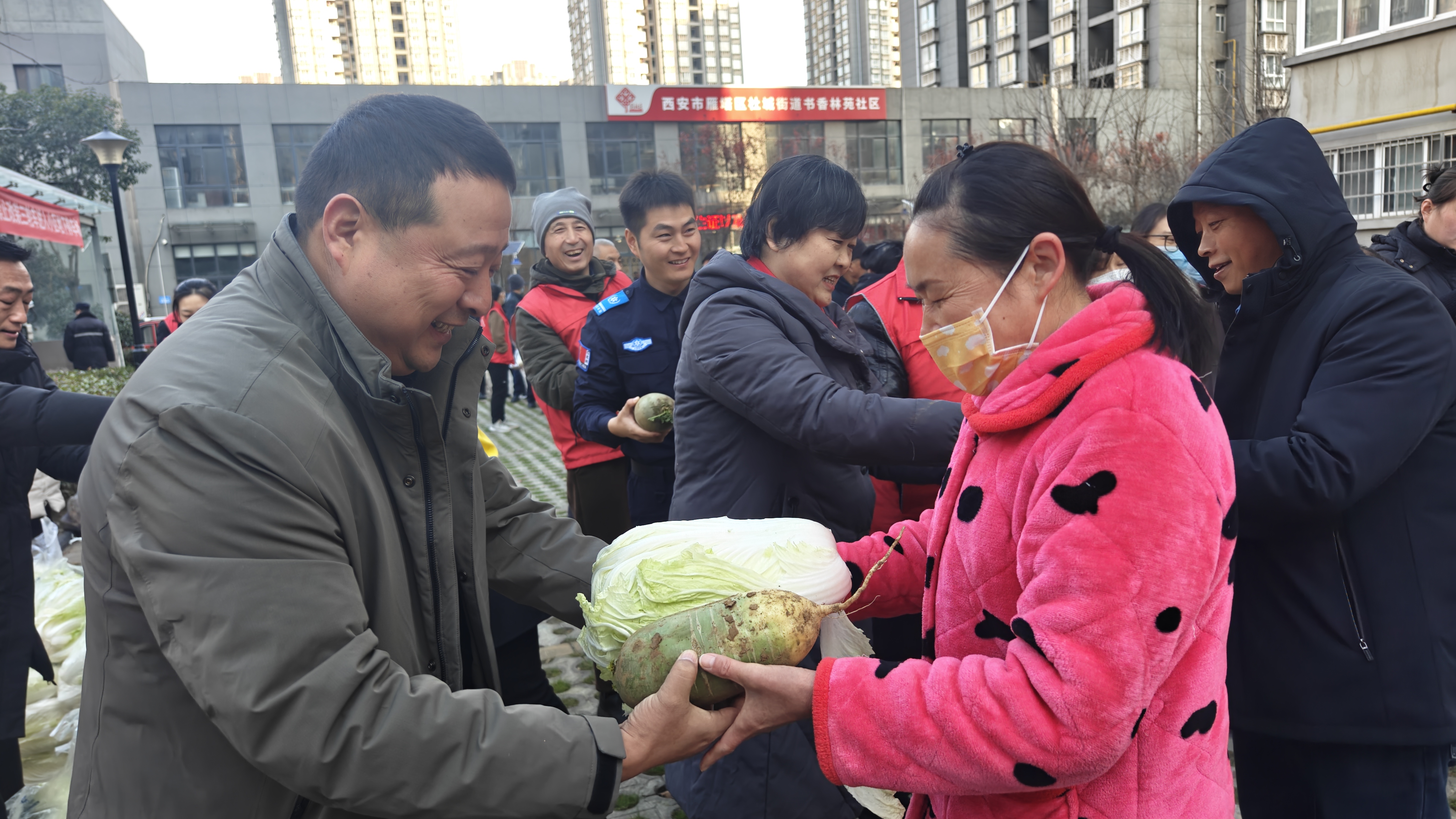 从云岭到秦川 一名退役军人的 31 年公益坚守-图片3