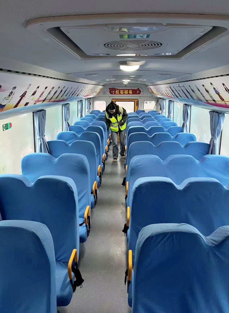 开学啦！枣庄163辆校车护航万余名学子平安到校-图片2