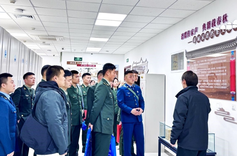 薪火赓续长征魂 档案铸魂家国情 ——薛城区档案馆组织返乡退役军人开展家国情怀 教育研学活动-图片3