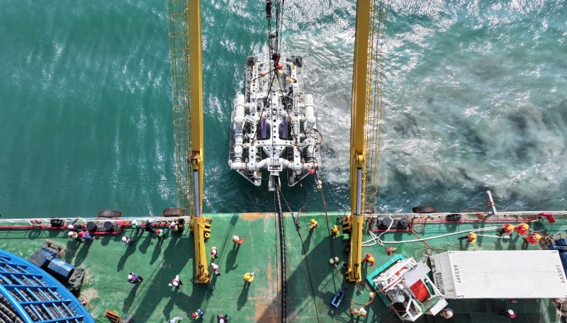 我国攻克高电压等级自主可控海底电缆绝缘料技术，国内首条国产“芯”220千伏海缆成功投运