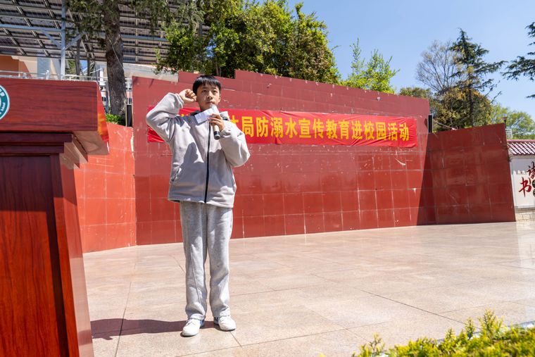 模拟法庭进校园:一场润物无声的法治护水课-图片3