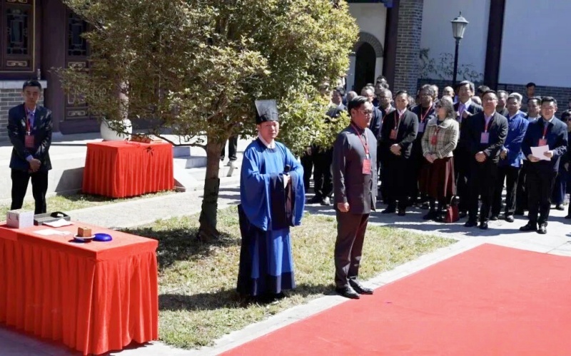 枣庄市孔子后裔联谊会赴曲阜参加纪念孔子诞辰2577年系列活动-图片1