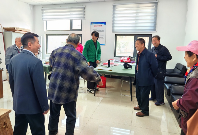 枣庄市工人文化宫版画培训班学员观摩瑞琴艺术馆-图片1