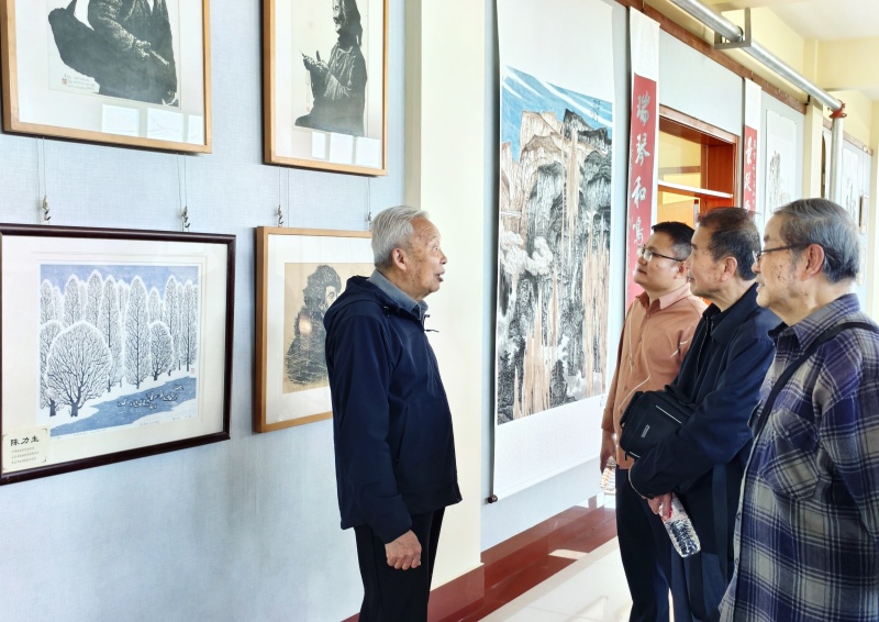 枣庄市工人文化宫版画培训班学员观摩瑞琴艺术馆-图片5