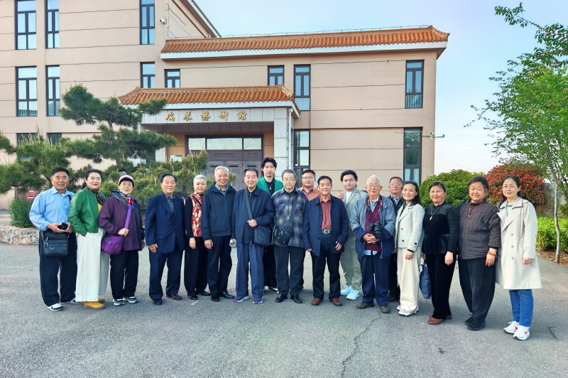 枣庄市工人文化宫版画培训班学员观摩瑞琴艺术馆-图片8