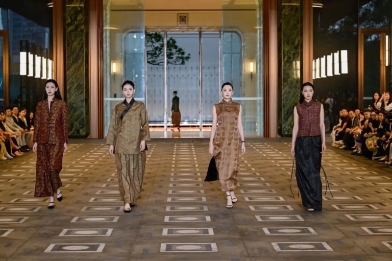 广州香江1号：时尚邂逅艺术居所，高定大秀惊艳上演-图片1