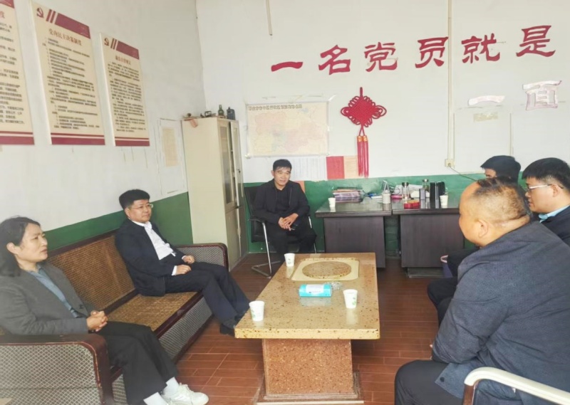 税郭镇人大代表小组开展代表接待日活动-图片1