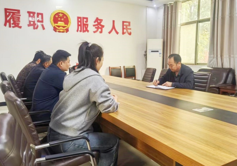 税郭镇人大代表小组开展代表接待日活动-图片7