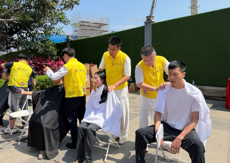 暖心!今日，深圳湾400名工 友集体骑行-图片3