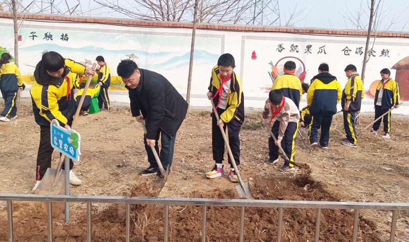 二十六载守乡村 初心如磐育桃李 ——记山东省枣庄市市中区税郭镇安城九年一贯制学校校长王庆前-图片2
