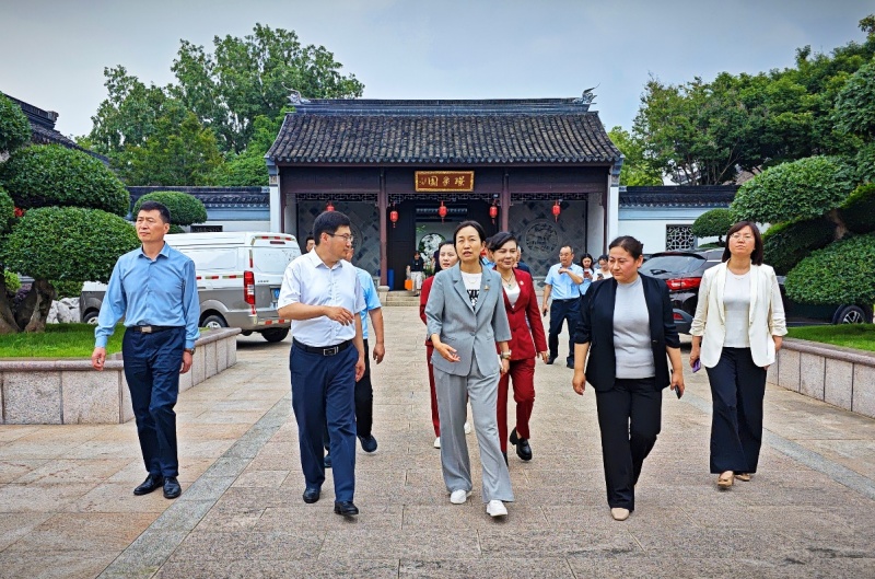 深耕巾帼商事 赋能产业发展 枣庄市工商联深入薛城区调研女企业家商会建设工作-图片1