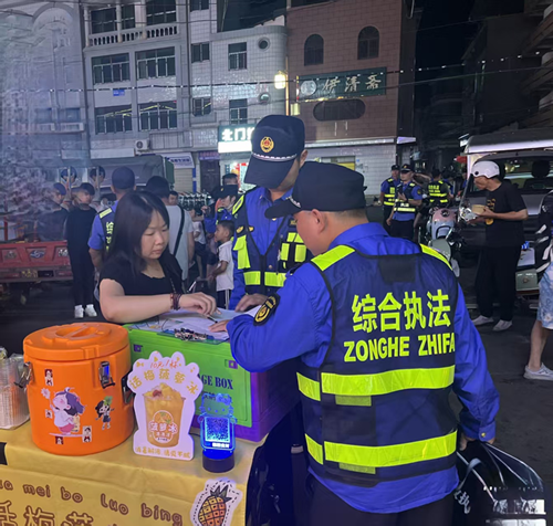 夜查乱象净市容 精细治理惠民生——元谋县综合行政执法局扎实开展夜间市容环境专项整治行动-图片3