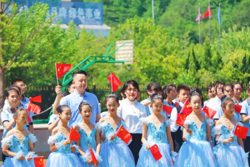 青春为中国式现代化挺膺担当|明星小学学子亮相中山区示范性入团仪式 少年风采惊艳全场-图片5