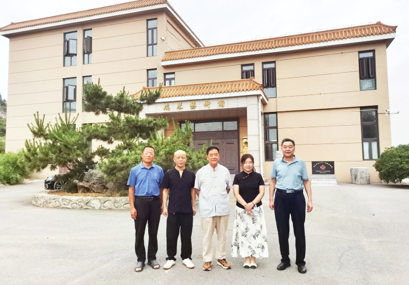 临沂、济宁、泰安等地各界人士到瑞琴艺术馆考察参观-图片5
